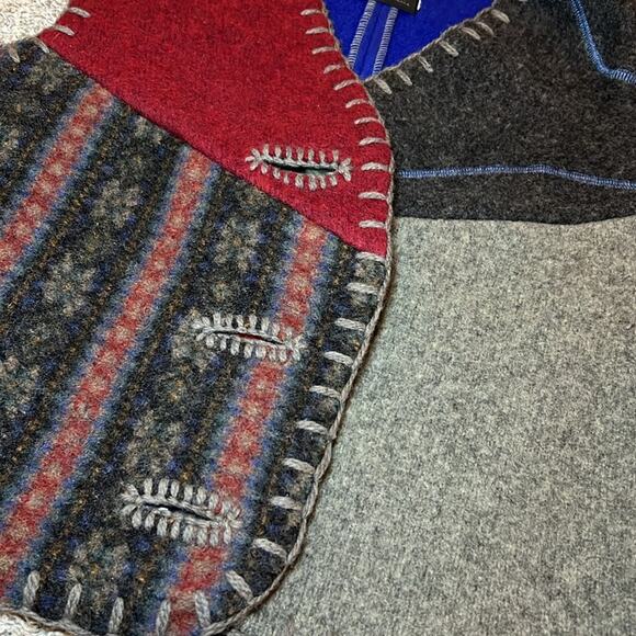 Baabaazuzu Upcycled Vintage Wool Vest Women's Small Medium Cozy Warm Hippy Boho - Picture 14 of 15